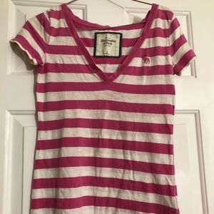 Abercrombie & Fitch V-neck Shirt